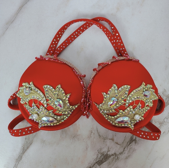 EUC Vitality Red Gold Rhinestone Push Up Cabaret Carnival Belly Dance Bra Sz M